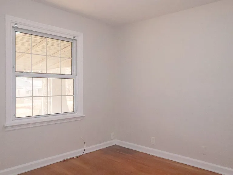 10131 Cabot Dr — Photo 10