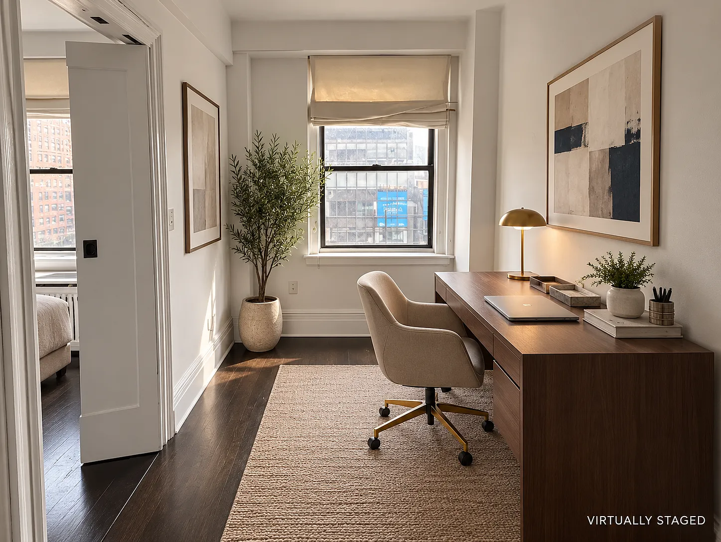 865 Un Plaza — Photo 2