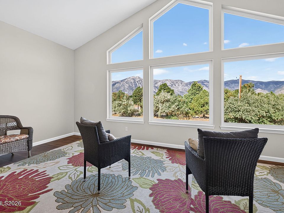 1st image of 1101 Oro Way