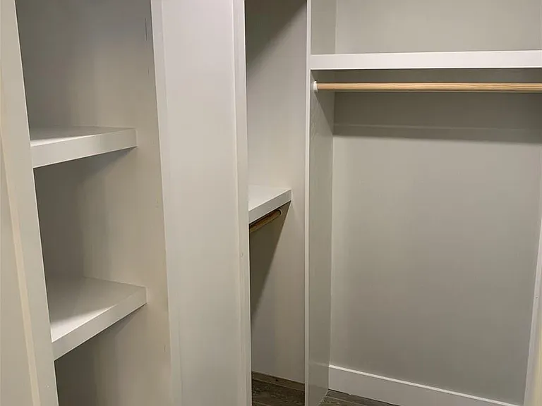 808 Elliott Ave — Photo 17