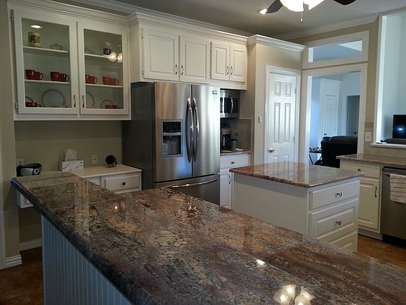 4th image of 4402 Lakehill Dr