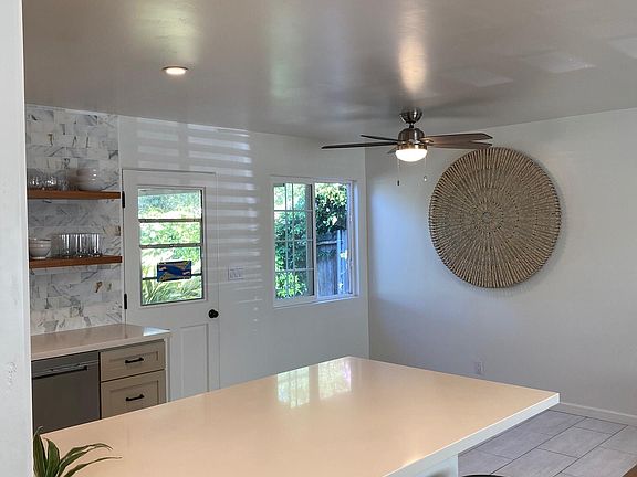 5th image of 286 Magna Vista St