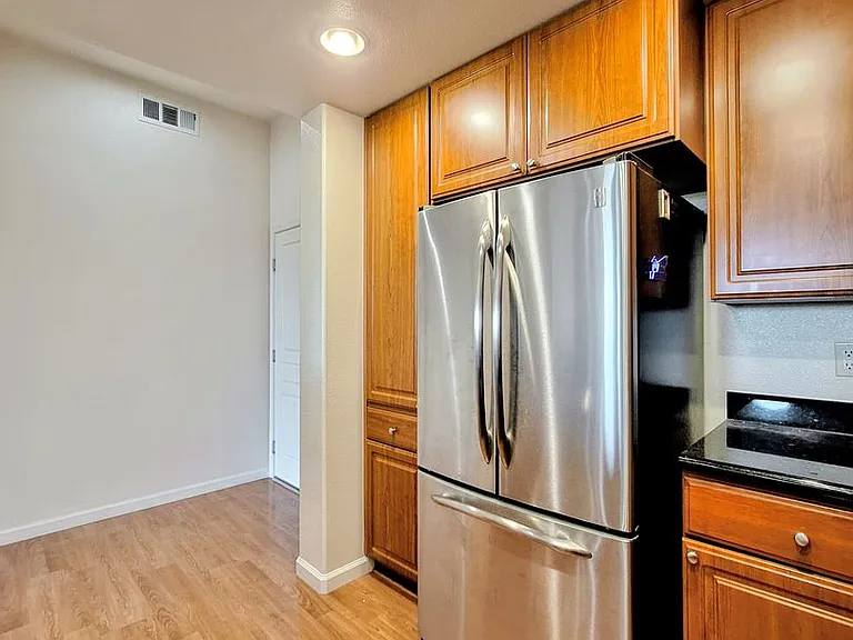 1883 Agnew Rd #304 — Photo 8