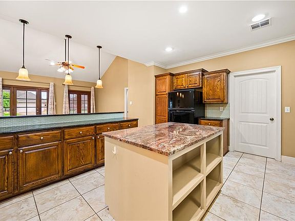5th image of 5951 Hannah Dr