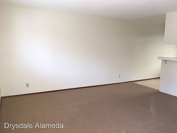 3rd image of 21663 Garden Ave APT 14