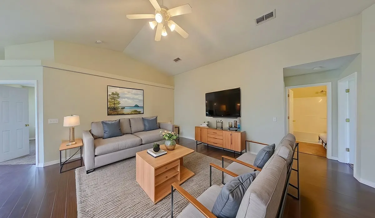 286 Limestone Circle — Photo 3