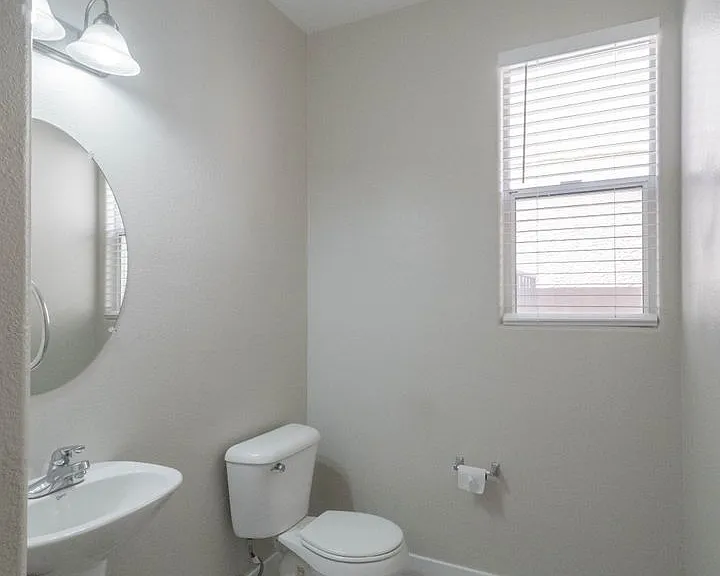 9050 Toast Ave — Photo 9