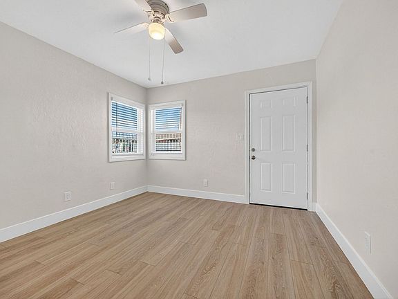 4th image of 2905 Imperial Ave #31