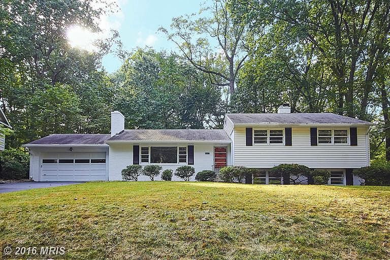 1st image of 6336 Waterway Dr