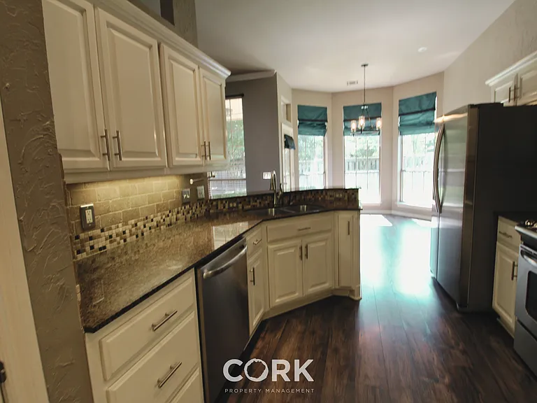 2808 Stonebrook Rd — Photo 16