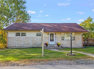 170 Greenhill Dr, Washington, PA 15301