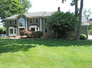 146 Beechwood Ave, Trumbull, CT 06611
