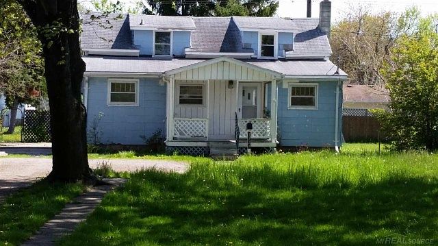 2nd image of 1320 Chestnut St