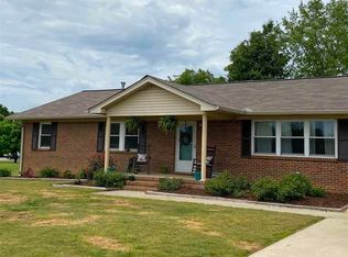 813 Travis St, Albertville, AL 35950