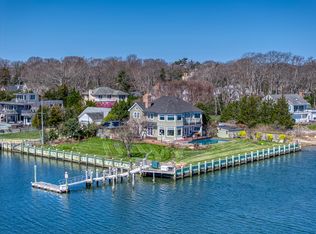 60 Bay View Dr E, Sag Harbor, NY 11963