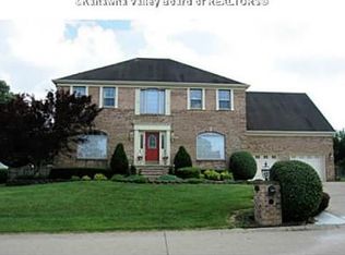 404 Arrowhead Dr, Hurricane, WV 25526