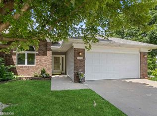 1460 Cromwell Pl, Iowa City, IA 52240