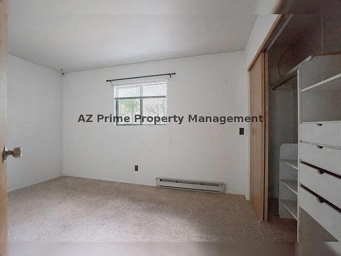 5383 Glenwood Ln — Photo 17