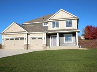 1726 Fallbrooke Dr, Hastings, MN 55033