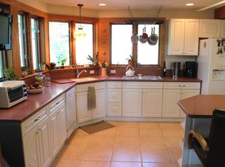 31 Old Post Rd, Clinton, CT 06413