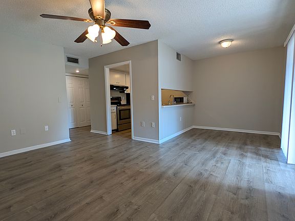 3rd image of 117 San Paulo Cir