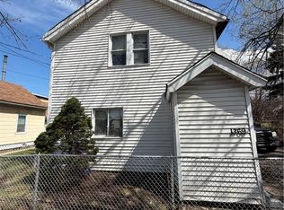 1369 E 41st St, Cleveland, OH