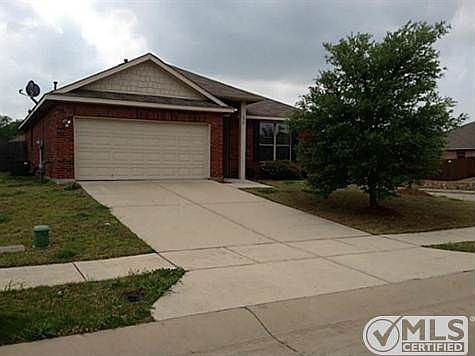 1st image of 475 Basswood Ln