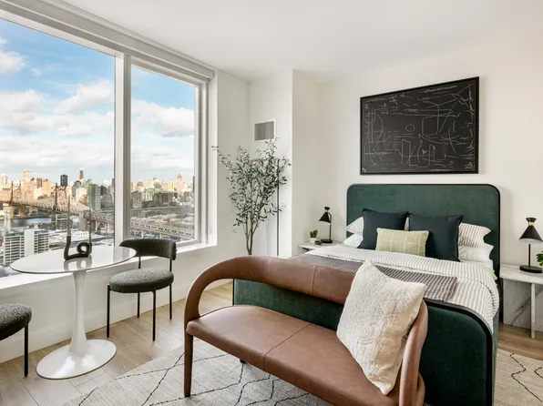 23-15 44th Road image 1 of 32