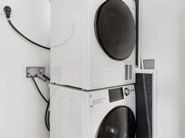 58 Saint Mark's Place image 10 of 10