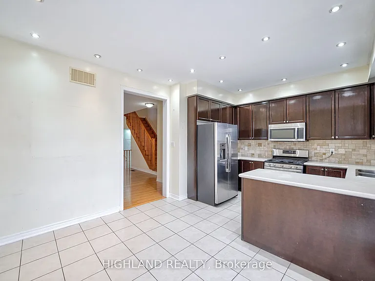 515 Coach Dr — Photo 10