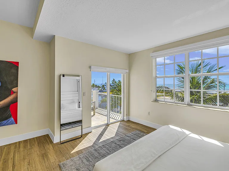 Gulfview Dr — Photo 18