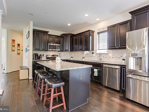 5th image of 1011 Meherrin Ct