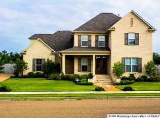 2247 Spring Ridge Dr, Hernando, MS 38632