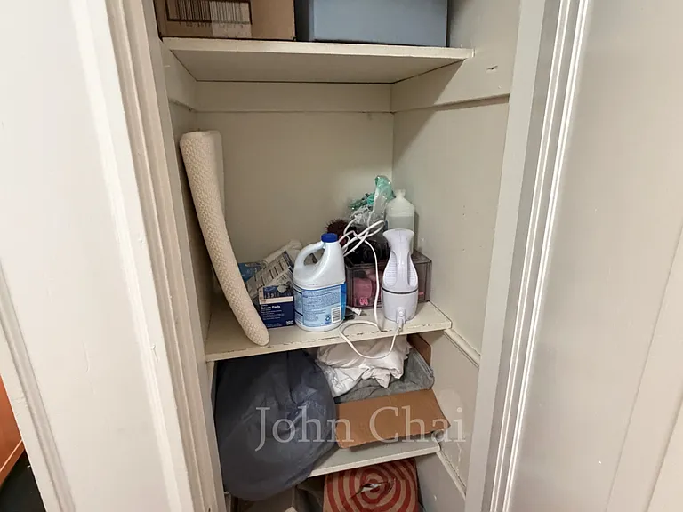 70 Chiswick Rd #7 — Photo 33