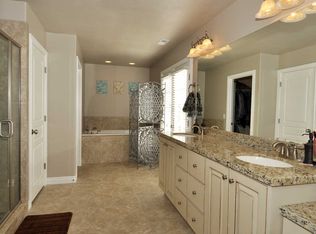 4338 W Clarks Hill Dr, South Jordan, UT 84095