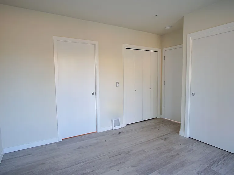 5080 NE 33rd Ave #1 — Photo 12