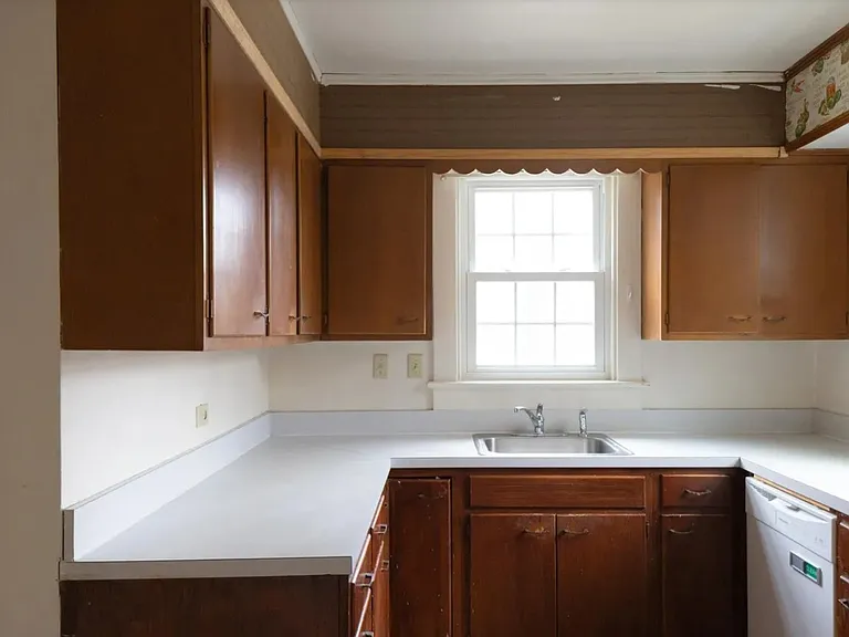 2203 Stadium Rd — Photo 18
