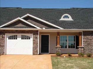 49 Hillsborough Dr, Anderson, SC 29621