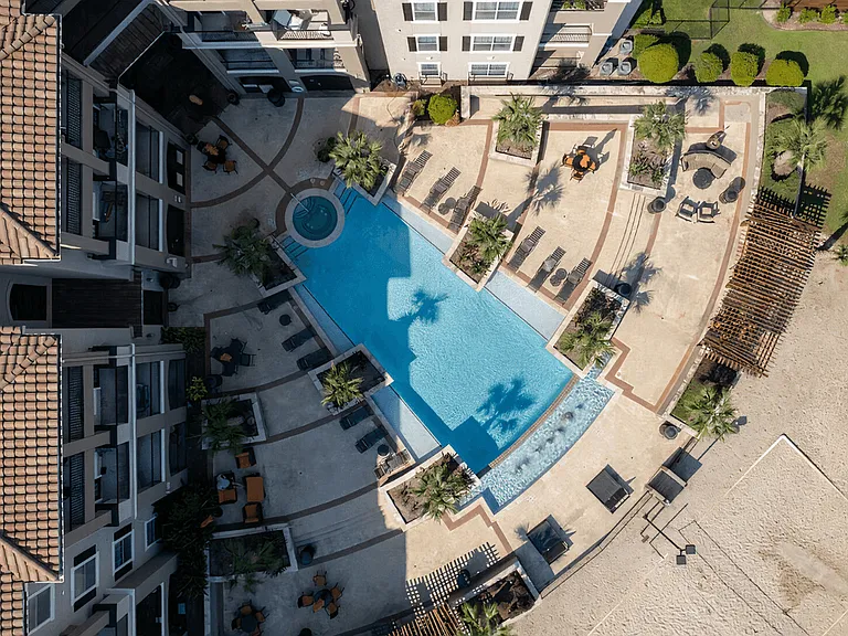 Santoro — Photo 9