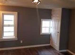 1006 E Land Pl, Milwaukee, WI 53202