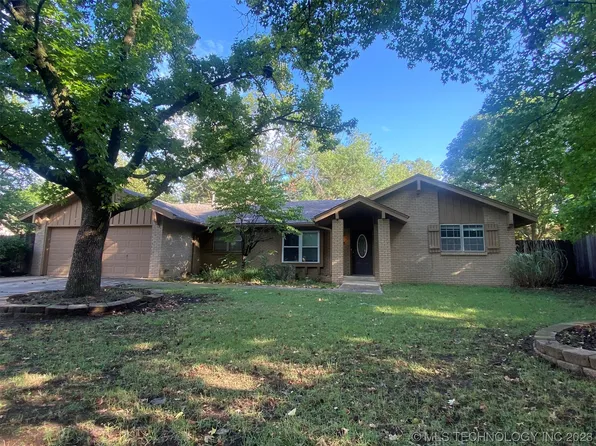 6715 E 66th Pl, Tulsa, OK 74133