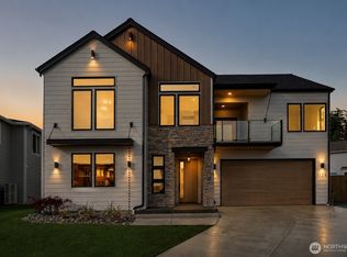 1128 Leighton St, Blaine, WA 98230