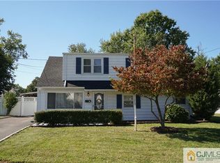 16 Markham Rd, Edison, NJ 08817