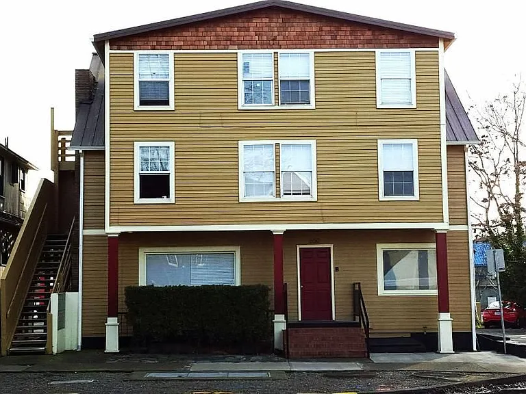 650 Marion St NE #10 — Photo 2
