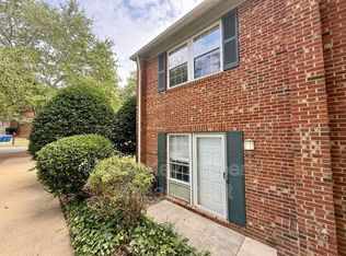 126 Friar Ln, Carrboro, NC 27510