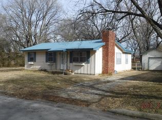623 N Maple St, Coffeyville, KS 67337