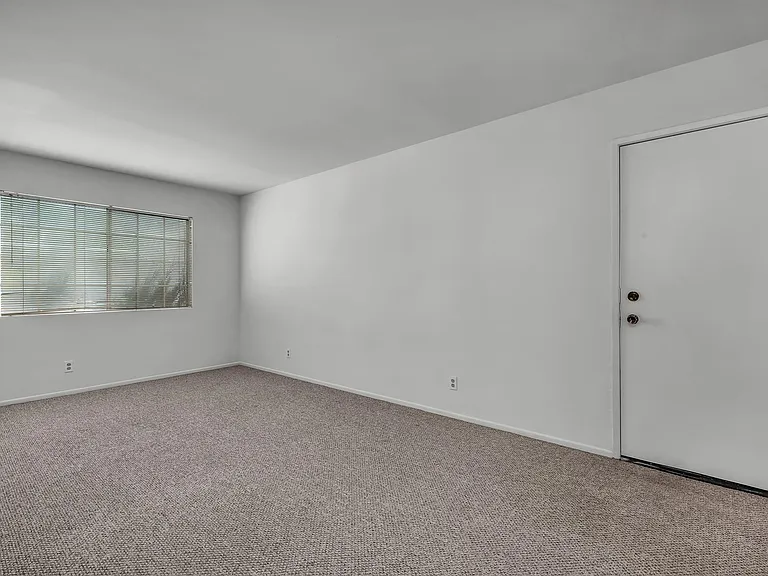 2415 Federal Ave #2419 — Photo 13