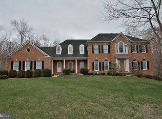 7523 Detwiller Dr, Clifton, VA 20124