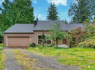 401 Rainier Ln, Port Ludlow, WA 98365
