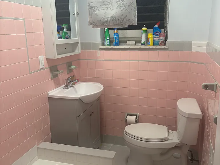 6029 Elmwood Ave #2 — Photo 3